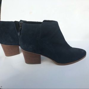 Sole Society ankle boots with zipper